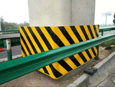 桥墩防撞设施在交通安全设施工程中的关键作用及发展策略