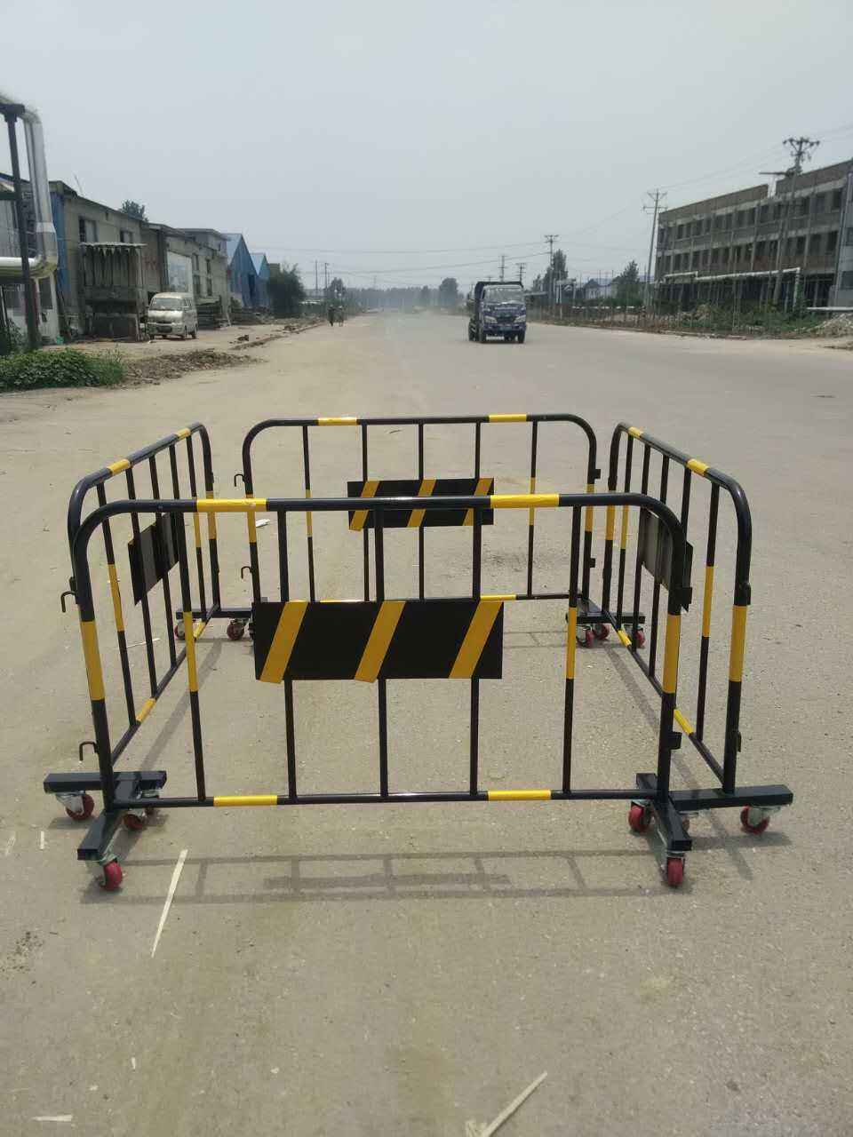 铁马围栏 市政道路施工与交通安全的关键防护屏障